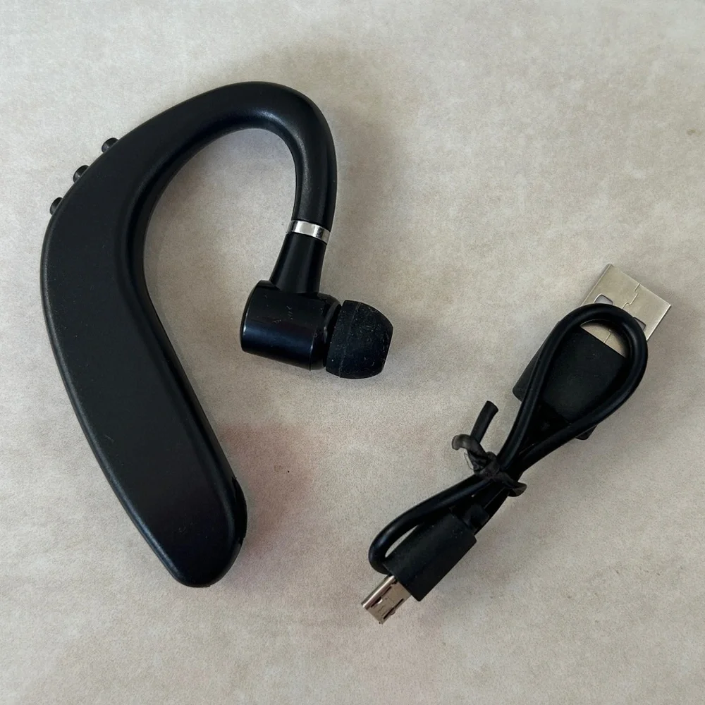 Wireless Black Bluetooth Earpiece